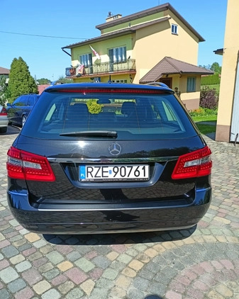 Mercedes-Benz Klasa E cena 62000 przebieg: 223000, rok produkcji 2009 z Torzym małe 529
